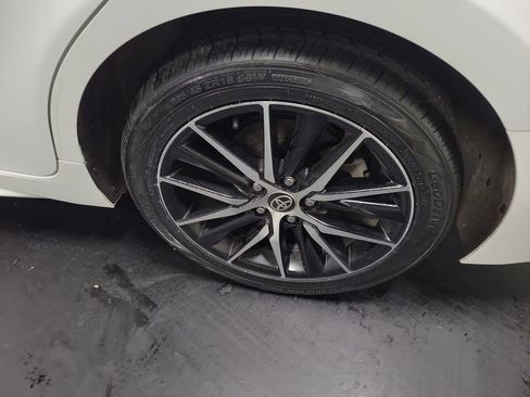 Used 2023 Toyota Camry SE FWD image 10