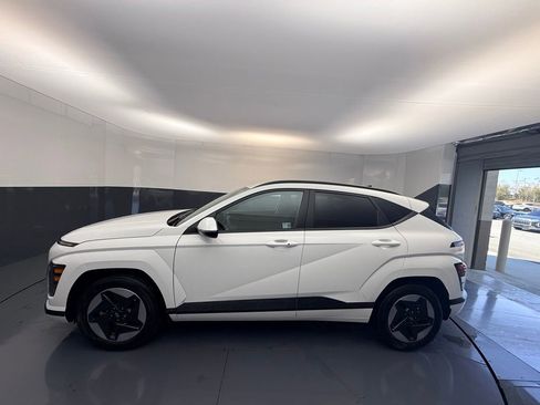 Certified 2024 Hyundai Kona SEL image 3