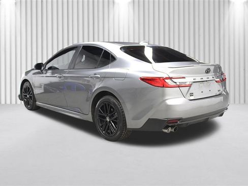 Used 2025 Toyota Camry SE w/ Convenience Package AWD/4WD image 5