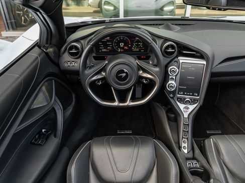 Used 2020 McLaren 720S Luxury image 24