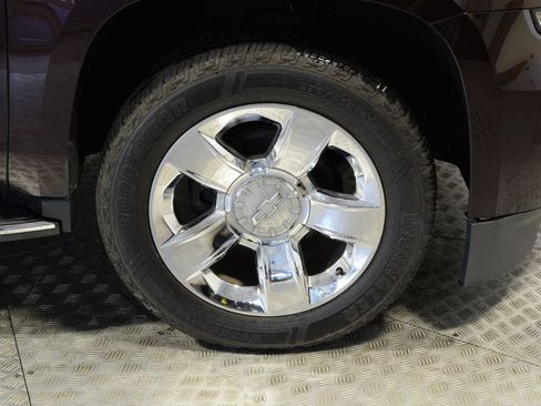Used 2020 Chevrolet Tahoe Premier AWD/4WD image 37