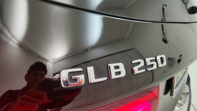 Used 2023 Mercedes-Benz GLB 250 w/ AMG Line image 35