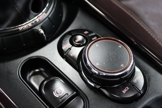 Used 2016 MINI Cooper Clubman S FWD image 18