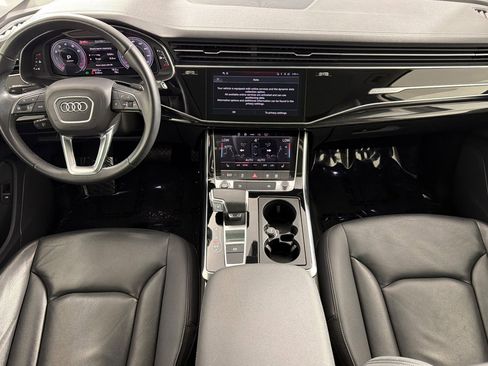 Used 2023 Audi Q7 2.0T Premium w/ Convenience Package AWD/4WD image 12