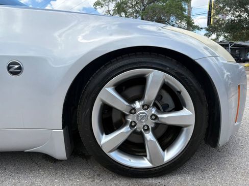 Used 2006 Nissan 350Z Touring RWD image 36