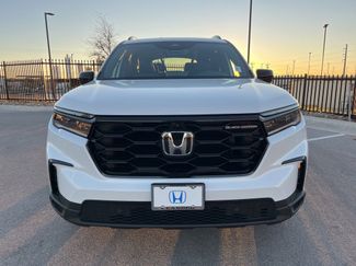 Used 2025 Honda Pilot Black Edition video 2
