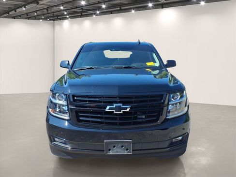 Used 2018 Chevrolet Suburban LT AWD/4WD image 2