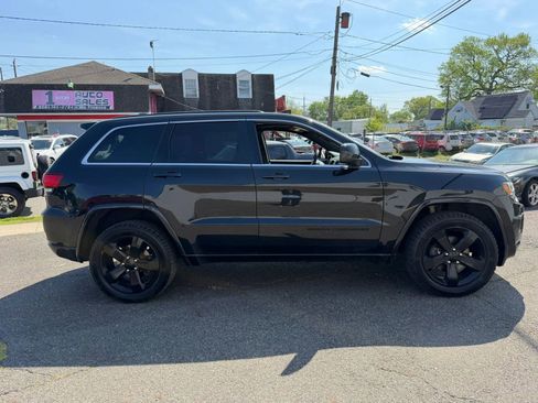Used 2015 Jeep Grand Cherokee Altitude image 13