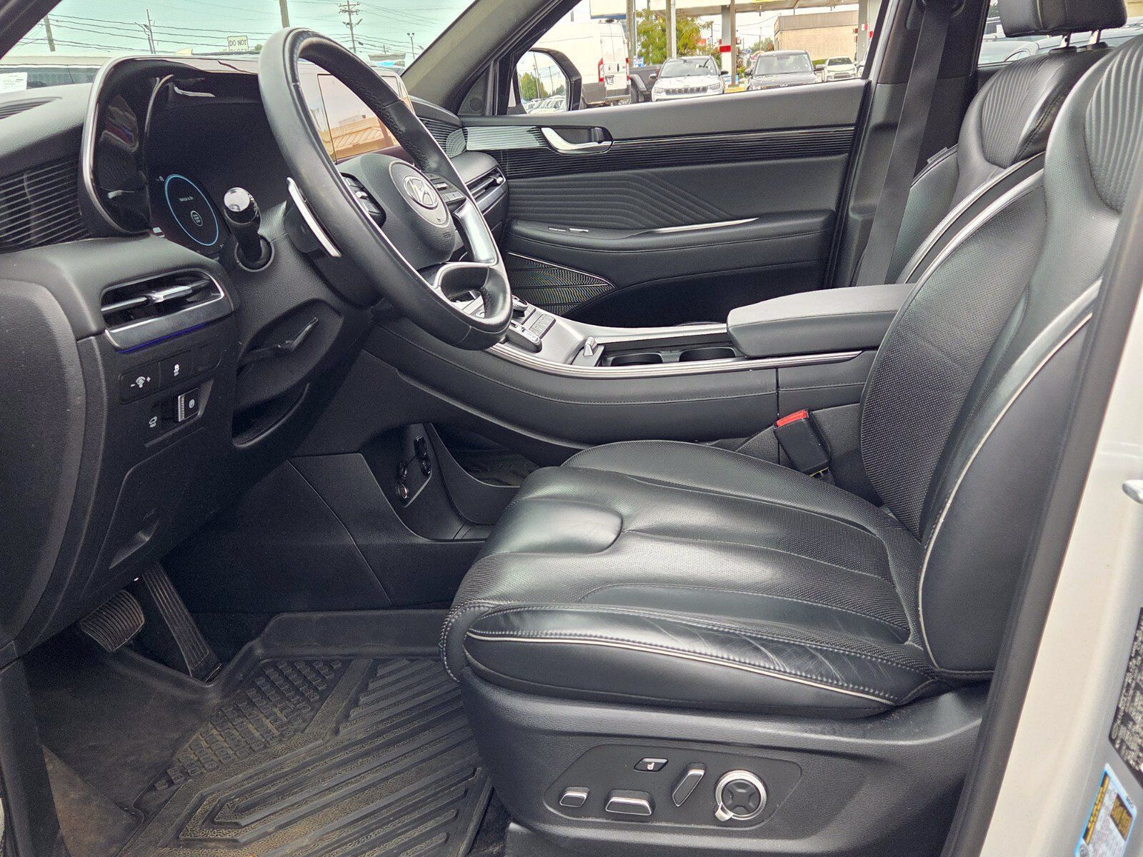 Used 2023 Hyundai Palisade Calligraphy FWD image 5