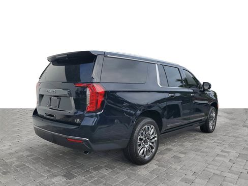 Certified 2023 GMC Yukon XL Denali Ultimate w/ LPO, Floor Liner Package AWD/4WD image 6