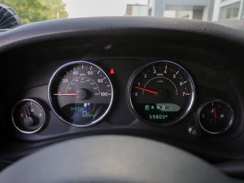 Used 2016 Jeep Wrangler Unlimited Rubicon w/ Connectivity Group AWD/4WD image 46