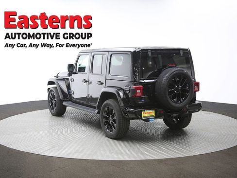 Used 2021 Jeep Wrangler Unlimited Sahara image 65