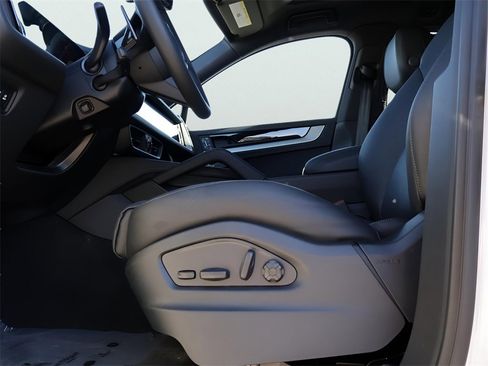 New 2026 Porsche Cayenne E-Hybrid Coupe image 37