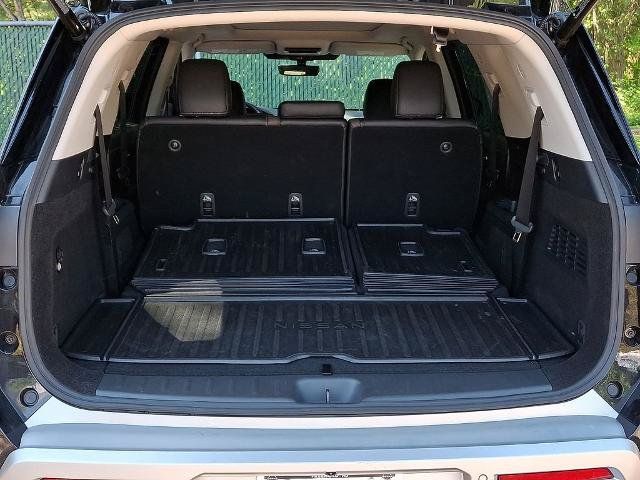 Certified 2025 Nissan Pathfinder Platinum w/ Cargo Package AWD/4WD image 30