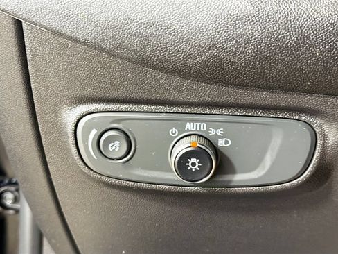 Used 2023 Chevrolet Equinox LS AWD/4WD image 12