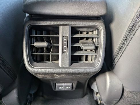 Used 2022 Lexus UX 250h image 16