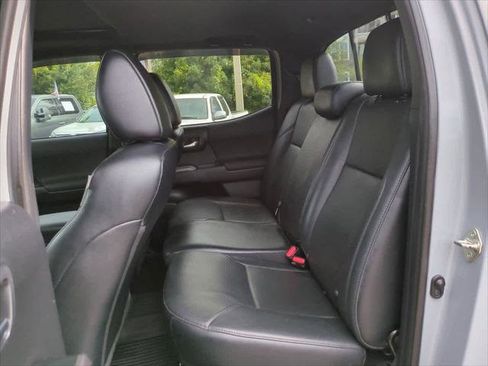 Certified 2019 Toyota Tacoma TRD Sport image 13