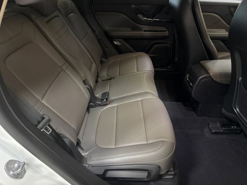 Certified 2023 Lincoln Corsair Reserve image 32