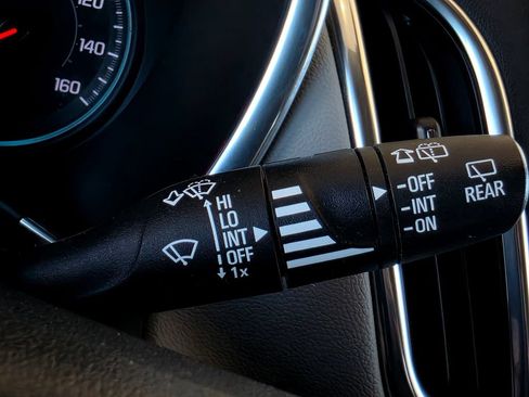 Used 2022 Chevrolet Equinox LS w/ LS Convenience Package AWD/4WD image 22