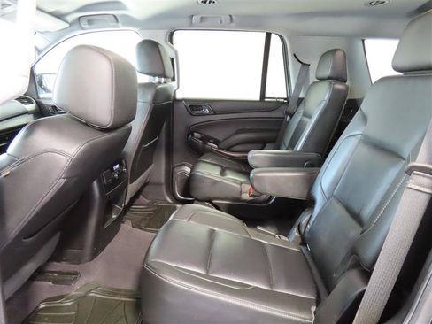 Used 2019 Chevrolet Tahoe LT AWD/4WD image 31