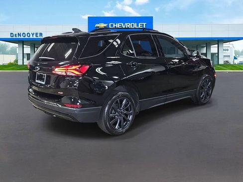 Used 2023 Chevrolet Equinox RS AWD/4WD image 7