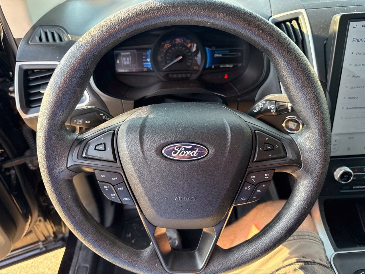 Used 2024 Ford Edge SE w/ Black Appearance Package AWD/4WD image 21