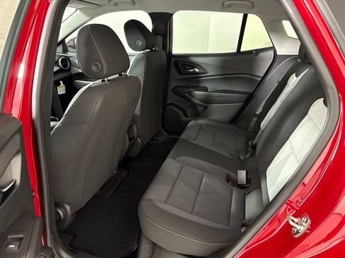 New 2026 Chevrolet Trax LS w/ LS Convenience Package FWD image 23