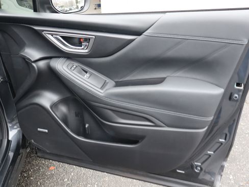 Used 2019 Subaru Forester Limited w/ Popular Package #3 image 38