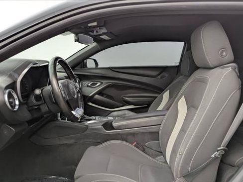 Used 2018 Chevrolet Camaro LT RWD image 14