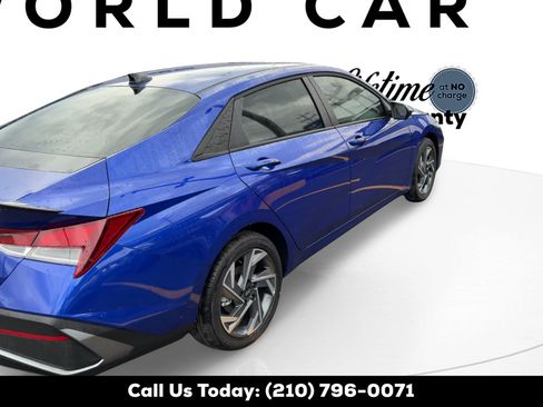 Used 2025 Hyundai Elantra Sport FWD image 7