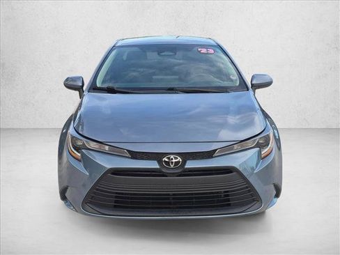 Used 2023 Toyota Corolla LE FWD image 2