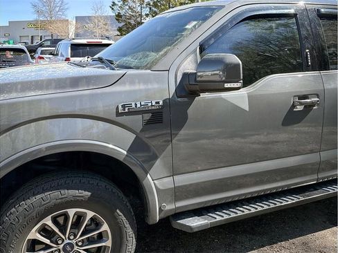 Used 2018 Ford F150 Lariat w/ Equipment Group 502A Luxury AWD/4WD image 4