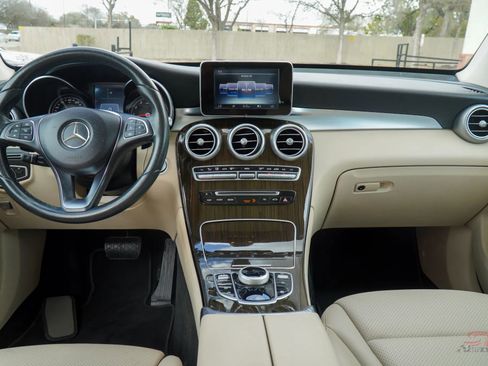 Used 2017 Mercedes-Benz GLC 300 image 16