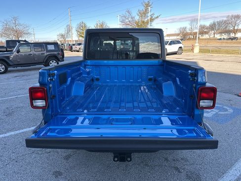 New 2026 Jeep Gladiator Sport image 42