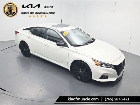 Used 2022 Nissan Altima 2.5 SR w/ Midnight Edition Package AWD/4WD image 46