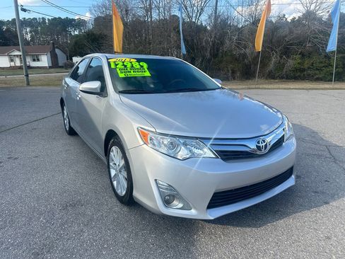 Used 2013 Toyota Camry XLE w/ Preferred Accessory Pkg image 7