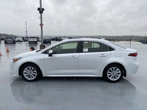 New 2026 Toyota Corolla XLE image 7