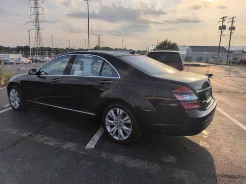 Used 2009 Mercedes-Benz S 550 4MATIC image 4