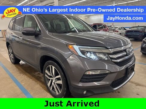 Certified 2017 Honda Pilot Elite image 1