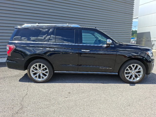 Used 2019 Ford Expedition Platinum AWD/4WD image 2