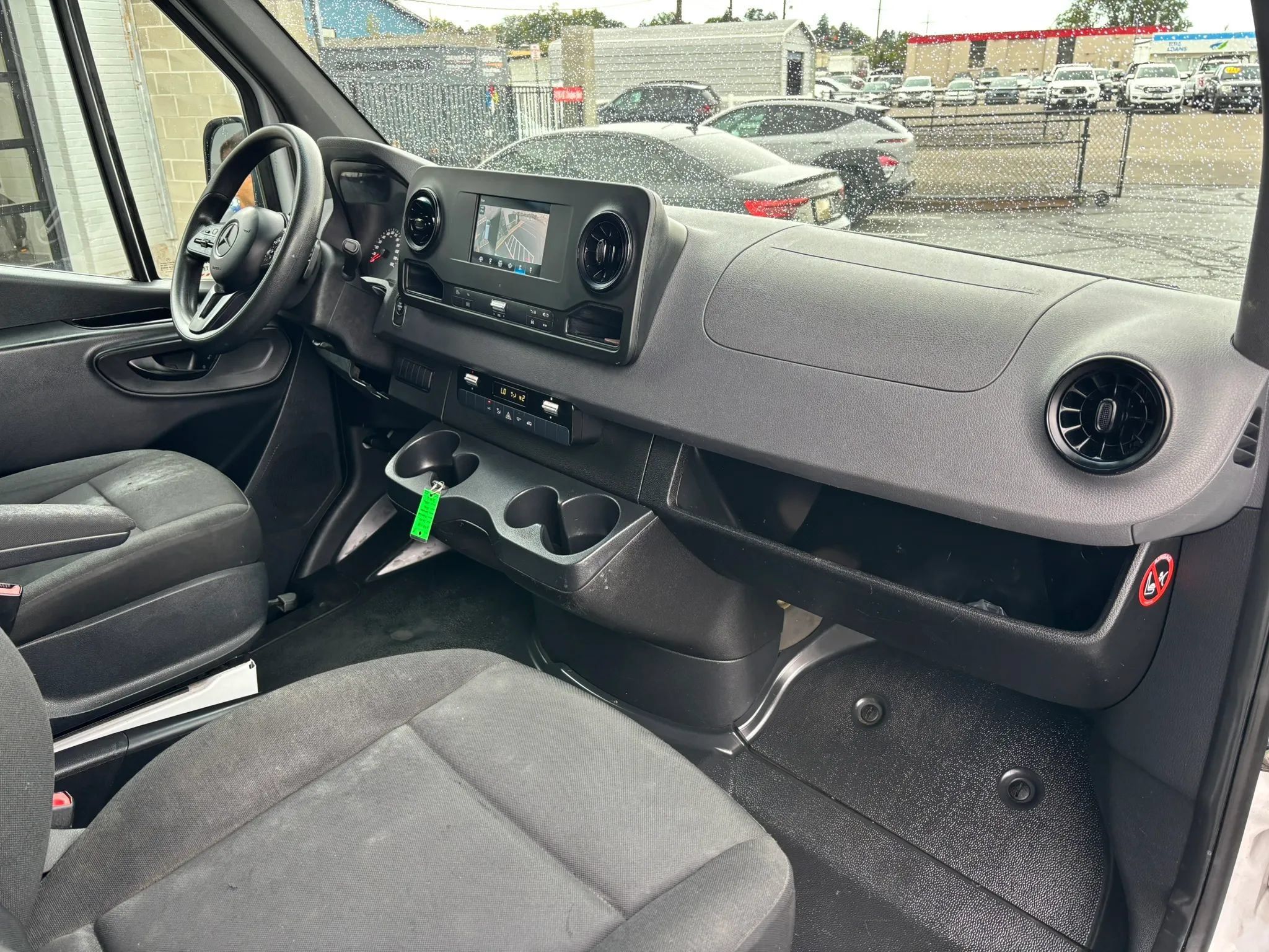Used 2020 Mercedes-Benz Sprinter 1500 image 13