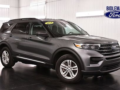 Used 2024 Ford Explorer XLT