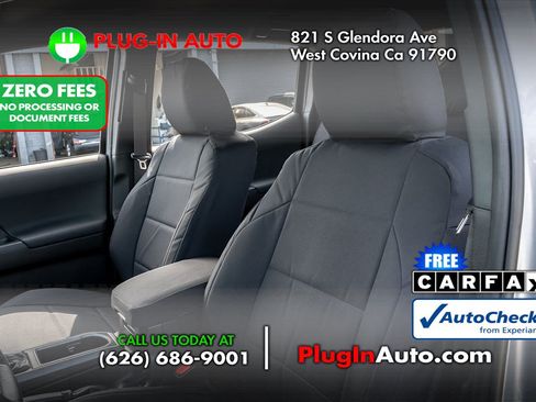 Used 2021 Toyota Tacoma SR5 RWD image 14