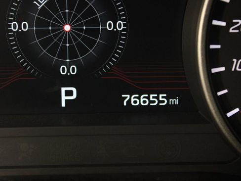 Used 2018 Kia Stinger GT2 image 25