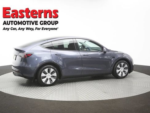 Used 2021 Tesla Model Y Long Range AWD/4WD image 38