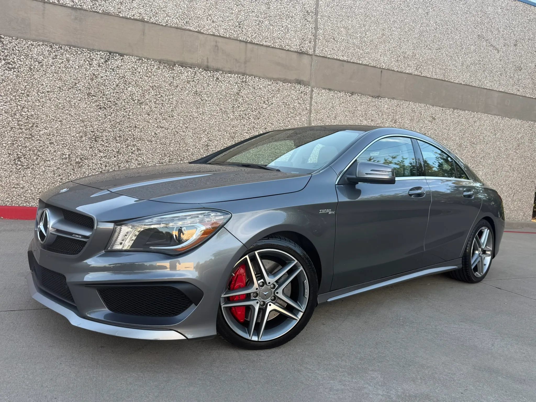 Used 2015 Mercedes-Benz CLA 45 AMG 4MATIC image 2