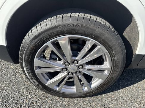 Used 2025 Cadillac XT5 Premium Luxury image 43