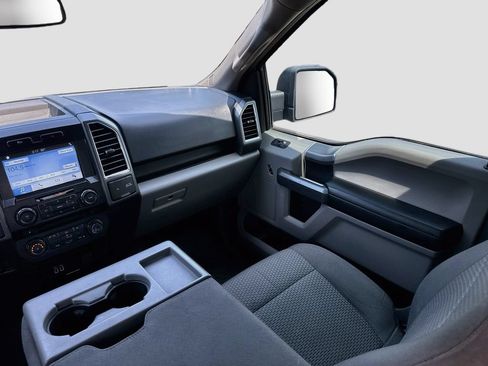 Used 2016 Ford F150 XLT w/ Equipment Group 302A Luxury AWD/4WD image 25