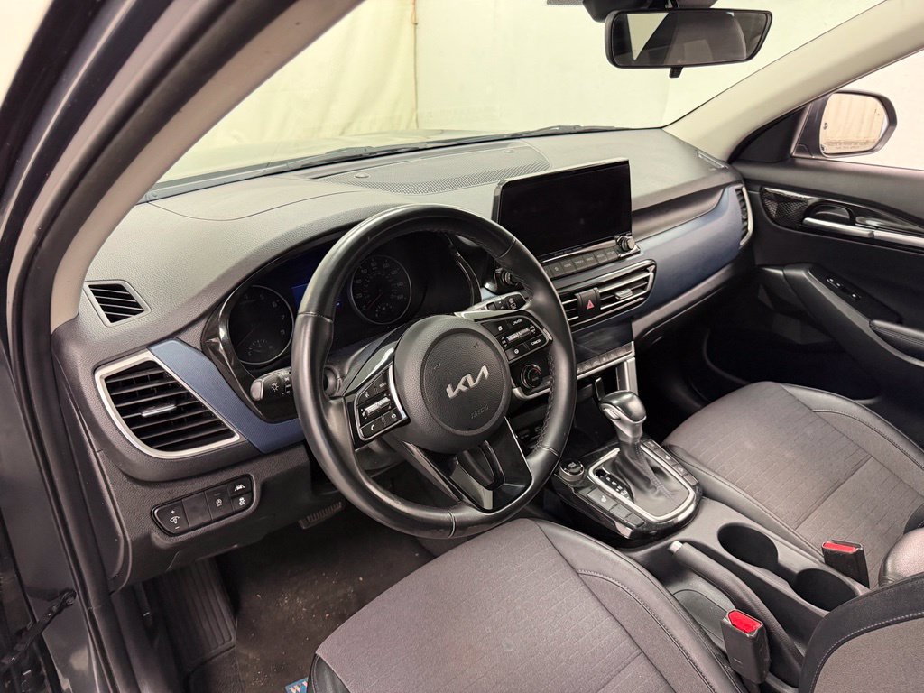Used 2023 Kia Seltos Nightfall Edition AWD/4WD image 19