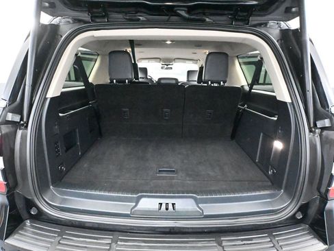 Used 2024 Ford Expedition Max XLT image 45